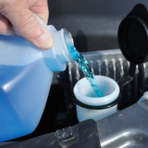 Filling up your wiper fluid
